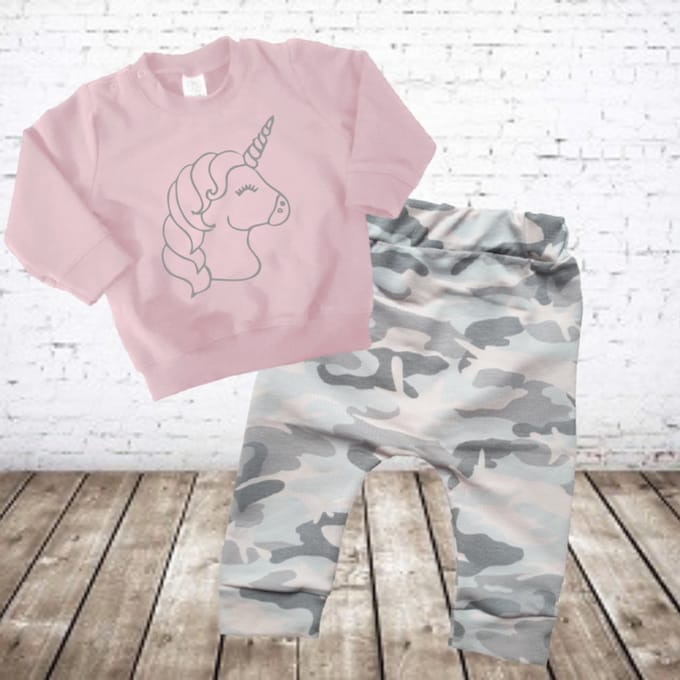 Stoere camouflage set eenhoorn - Zachtroze - 56