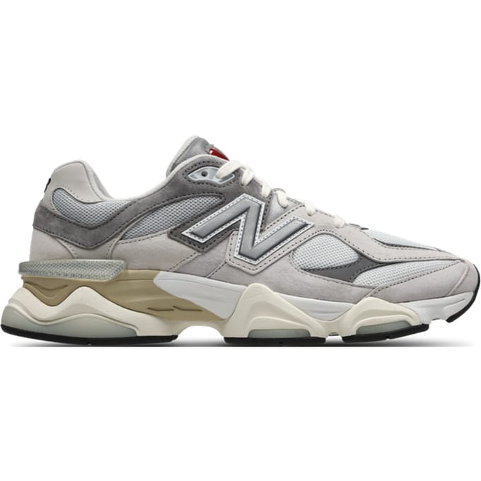 New Balance 9060 Sneakers Heren - Grijs - Maat 42 - Suède