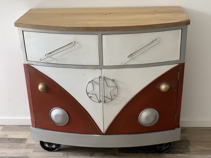Uniek dressoir / Kast in Retro Bus T1-Look Hout