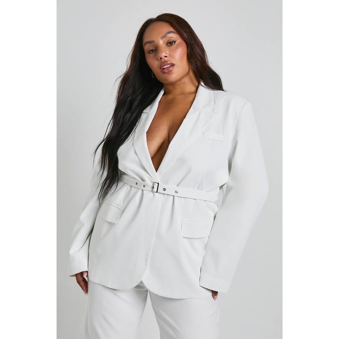boohoo Dames Plus Getailleerde Strikceintuur Wrap Blazer | Ivory | Maat: 16