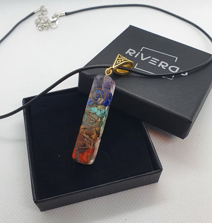 Chakra Ketting - Gegoten in Epoxy en innerlijk verbonden met koper