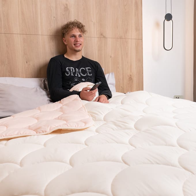 Microvezel Dekbed Easy Crème/pink - 200x200 cm