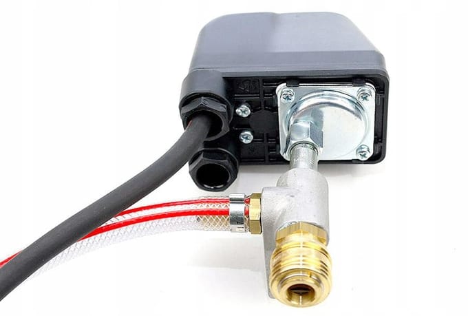 Schakelaar voor compressor voor automatische pleistermachine PFT set.