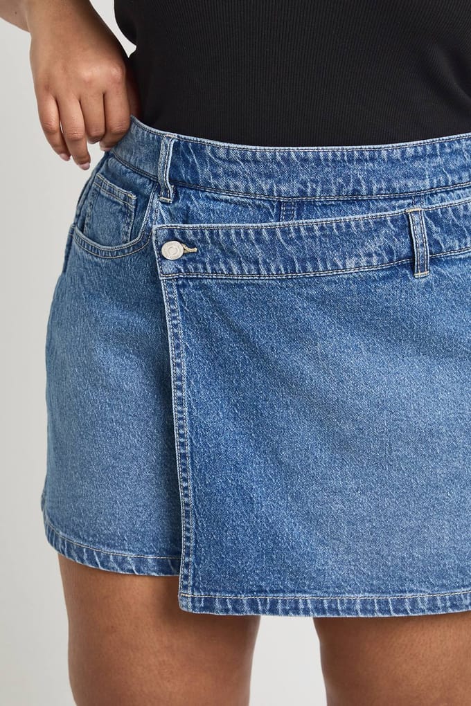 boohoo Dames Plus Denim Skort | Medium Gebleekt | Maat: 56
