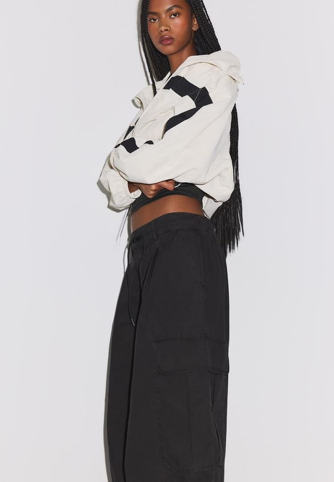 Stradivarius Popeline cargo broek  Zwart 34