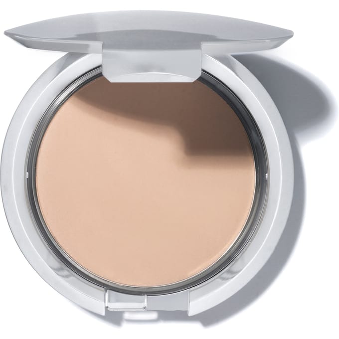 Chantecaille Compact Makeup - Bamboo