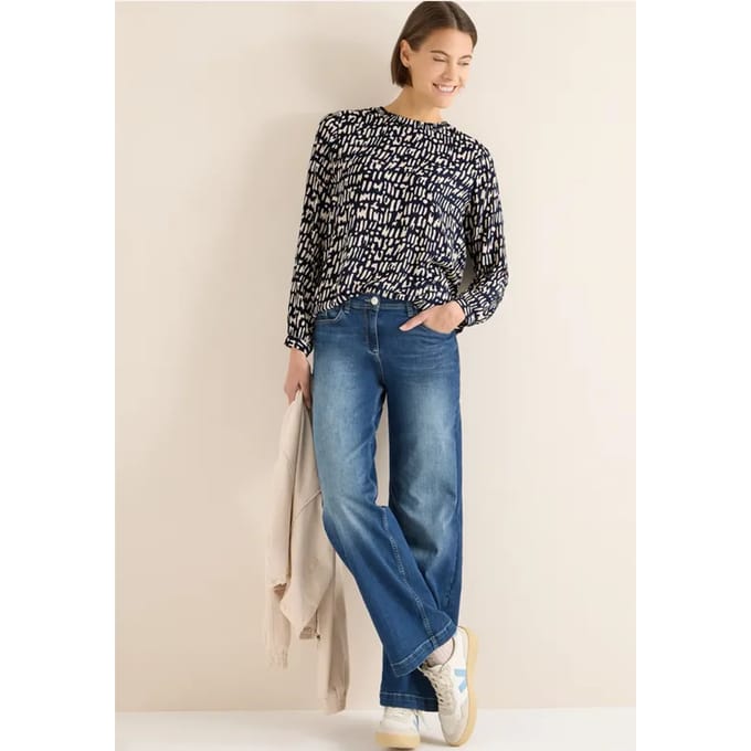 Blouse met gesmockte halslijn