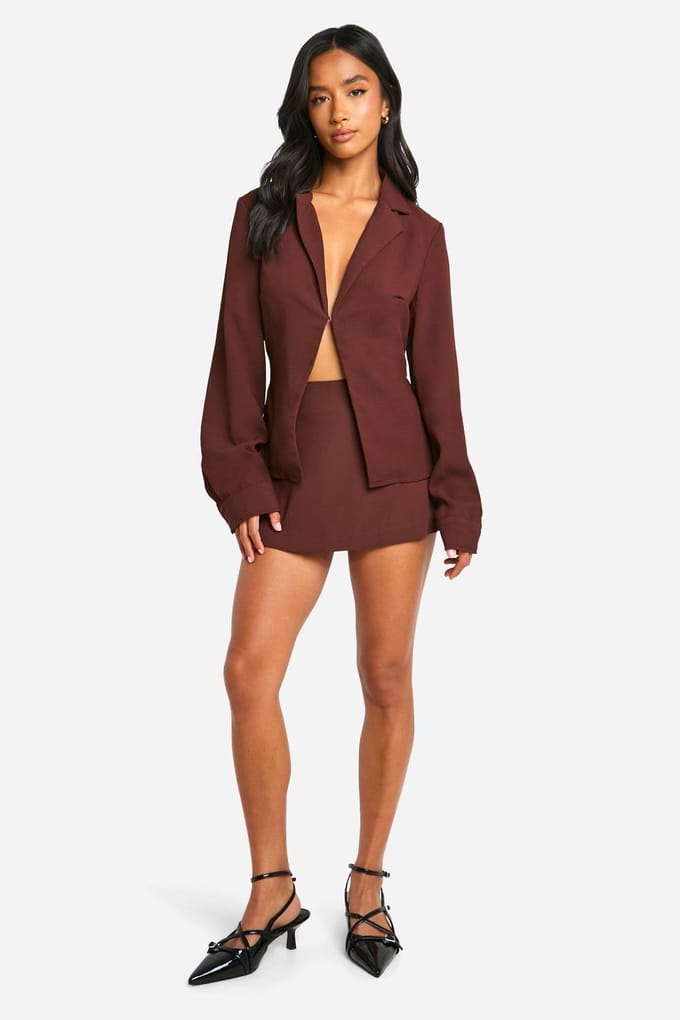 boohoo Dames Petite blouse met enkele sluiting in crepe, nauwsluitend | Rust | Maat: 8
