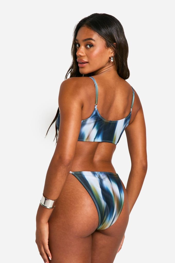 boohoo Dames Blurred Print Crop Bikini Top | Maat: 34