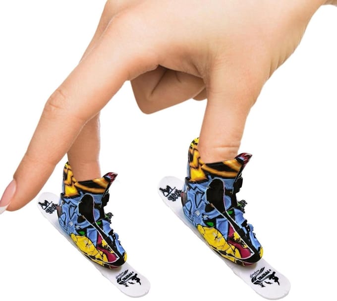 Mini Skateboards - Vinger Speelgoed - Behendigheid Trainen - Compact School Entertainment - 65 x 2 x 6 cm - Kleurrijk