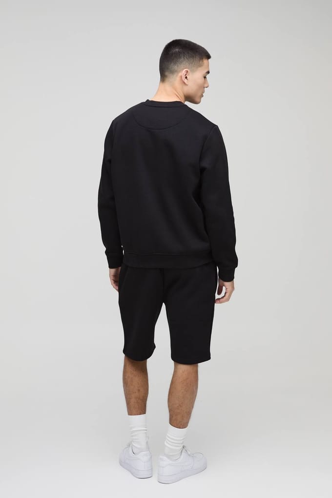 Loose Fit Mid Length Essential Shorts | Black | Size Medium