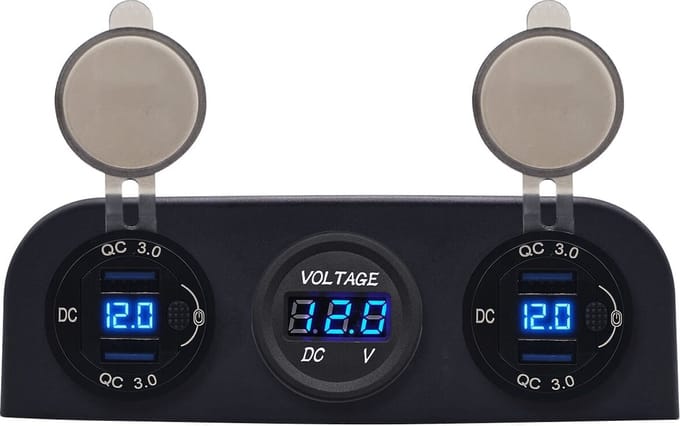 ProRide 12V USB Autolader 4 Poorten - QC3.0 - P19104 - Drievoudig opbouw paneel met Voltmeter
