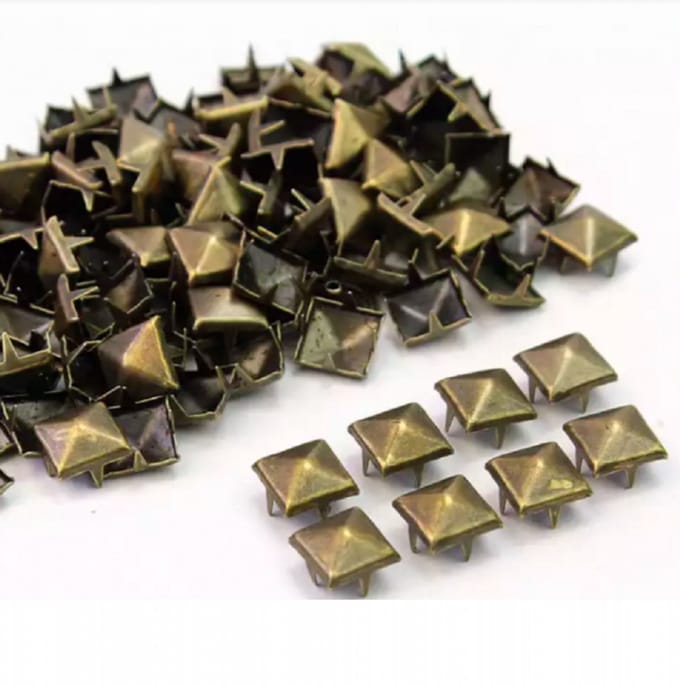 80 Kleding studs vierkant brons 10 mm - Charme Bijoux