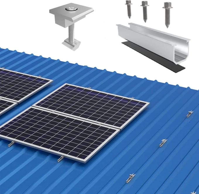 Korte rails van 20 cm met bevestigingsmateriaal, eindklemmen en middenklemmen voor 30 mm modules
