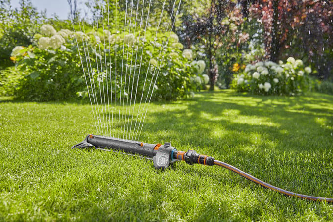 GARDENA AquaZoom M Tuinsproeier - Zwenksproeier - 9 tot 250 m² sproeioppervlak