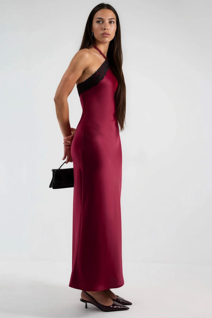 Maxi-jurk met Halternek en Kantdetail