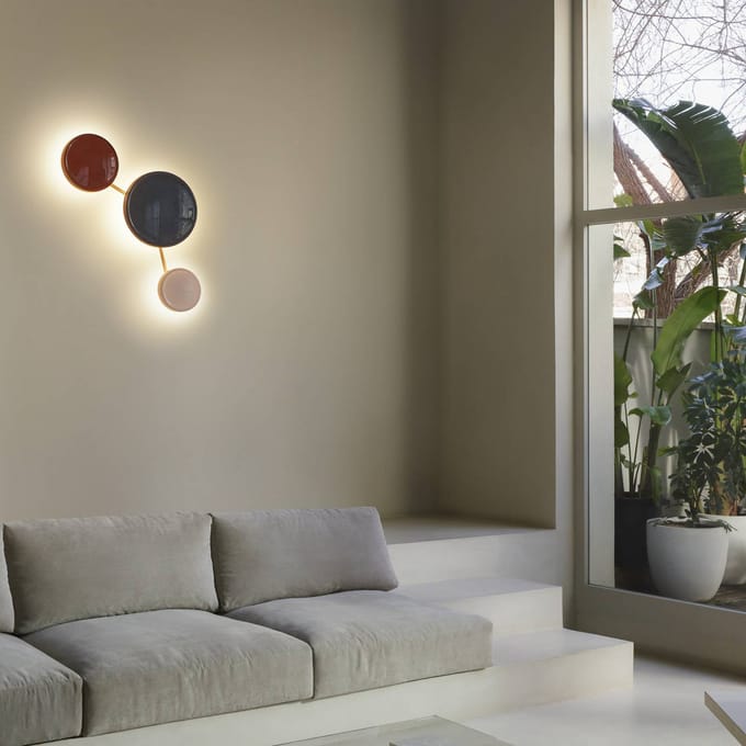 MARSET LED wandlamp Caramel, blauw, Ø 38 cm, TRIAC, glas