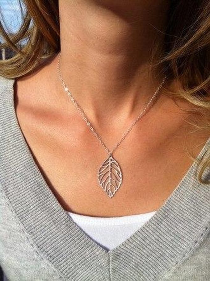 Ketting met hanger blad zilverkleur