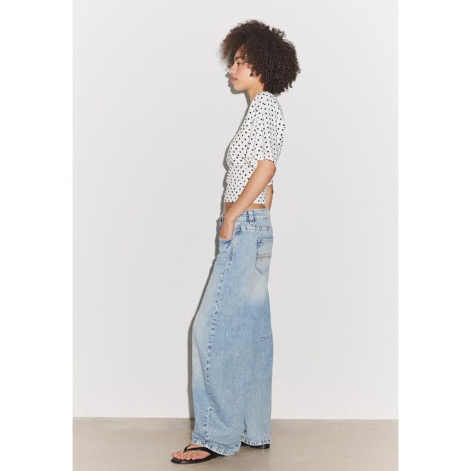 Stradivarius Barrel jeans met low-rise taille  LICHTE MIDDENBLAUWE DENIM WASSING 38