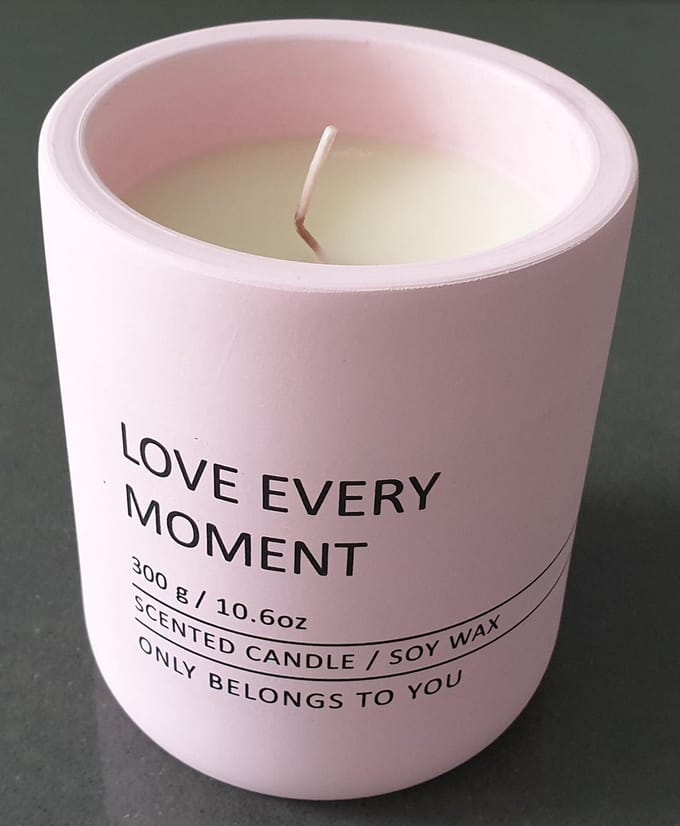 Geurkaars - Scented Candle - Vanilla - 9 x 10.5cm - Roze