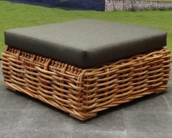 Sabuga voetenbank 92x92xH48 cm naturel rotan