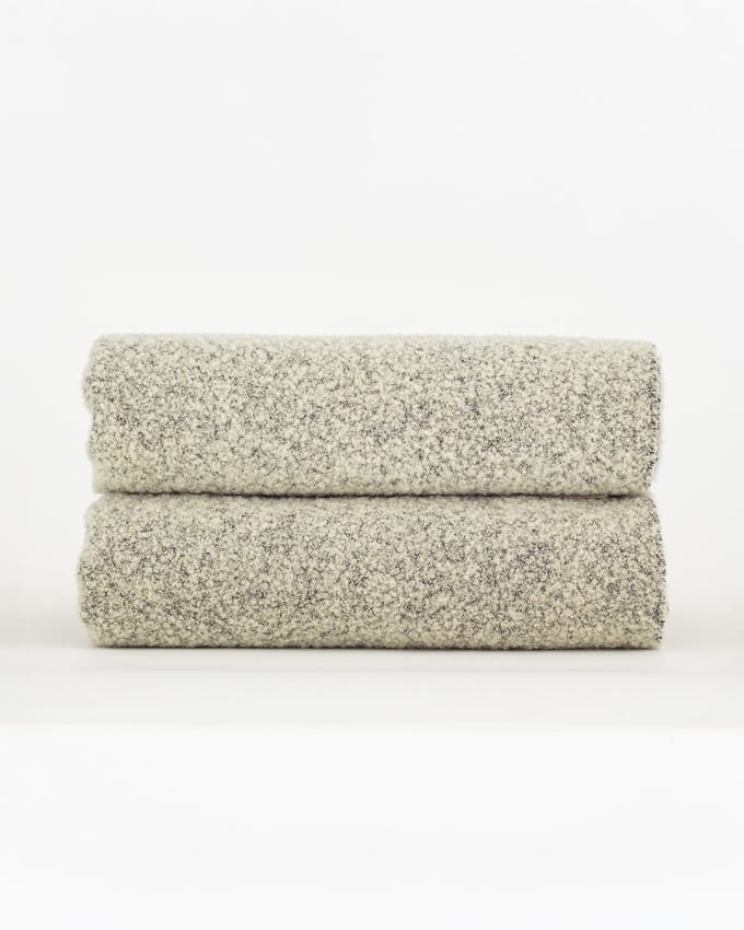 MoST - Wollen bouclé plaid Paris - 80% wol - 140 x 200 cm - ivoor