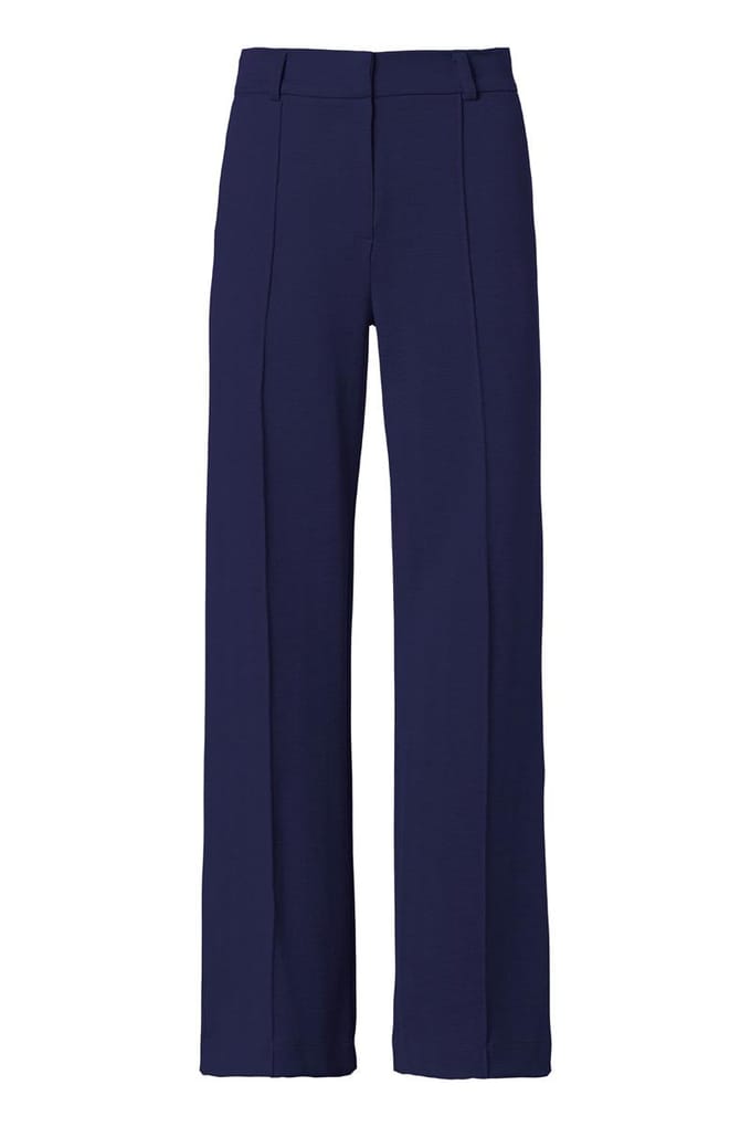 Celia Broek Indigo