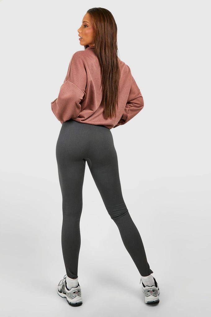 boohoo Dames Hoge Naadloze Rib Legging | Houtskool | Maat: Small