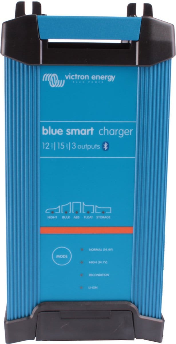 Victron Blue Smart IP22 Charger 12/15(3) 230V