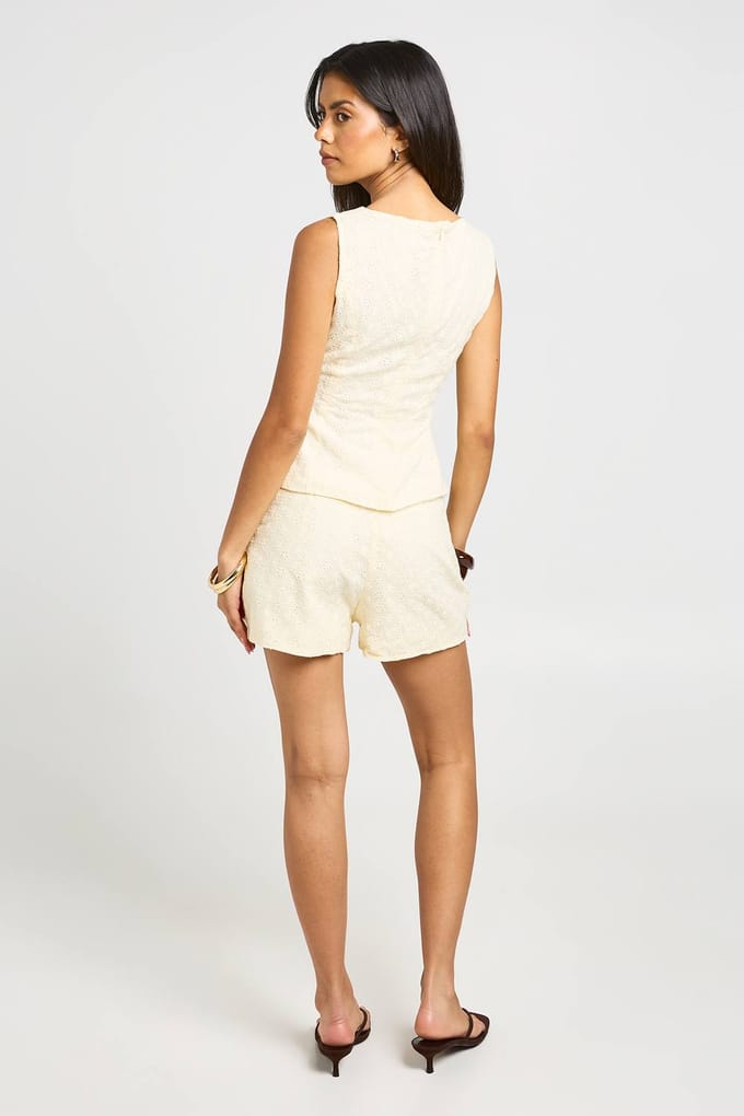 boohoo Dames Broderie Tailored Short | Citroen | Maat: 34
