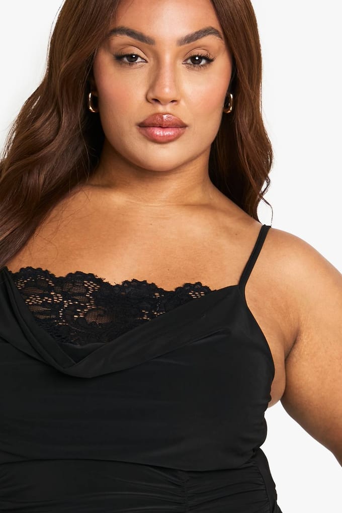 boohoo Dames Plus-kantinzet slinky bodysuit | Black | Maat: 28
