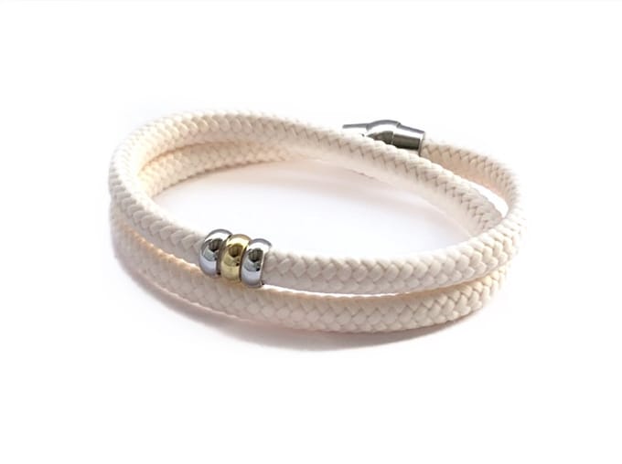 NIEUW! Jolla - dames armband - wikkelarmband - zilver - touw - bedels - Basic Rope - Creme/Zilver