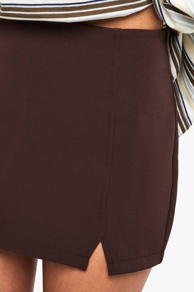 boohoo Dames Split Front Micro Mini Rok | Chocolate | Maat: 6
