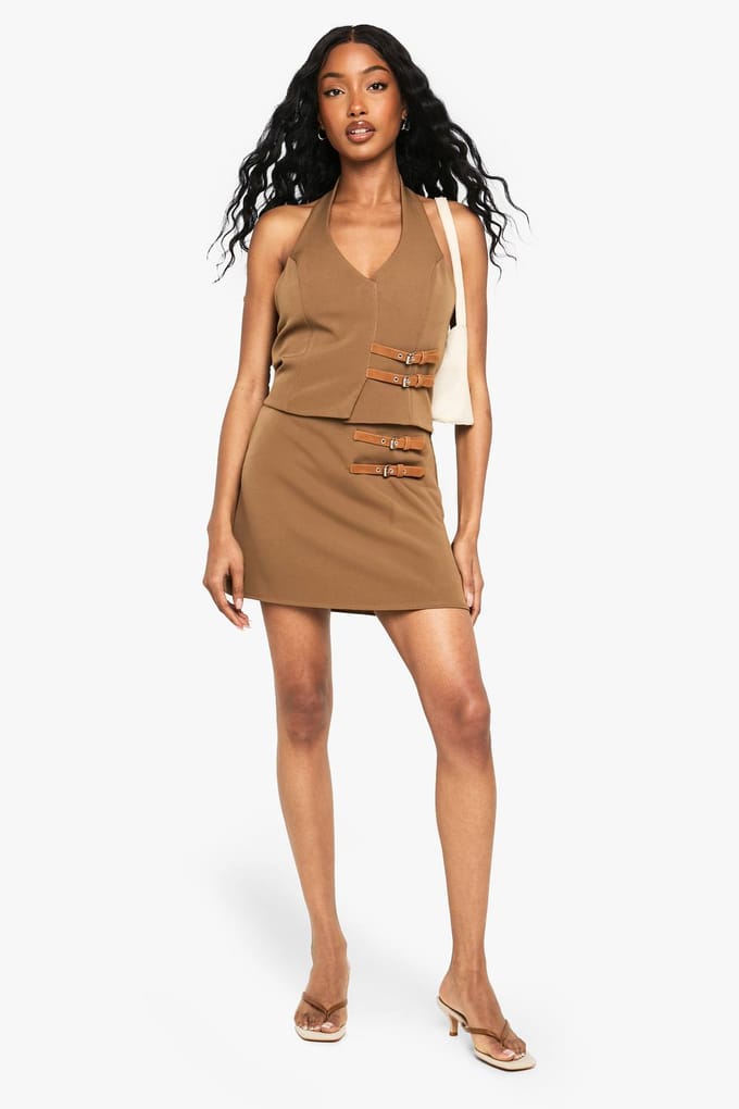 boohoo Dames Buckle Detail Tailored Mini Rok | Tan | Maat: 36
