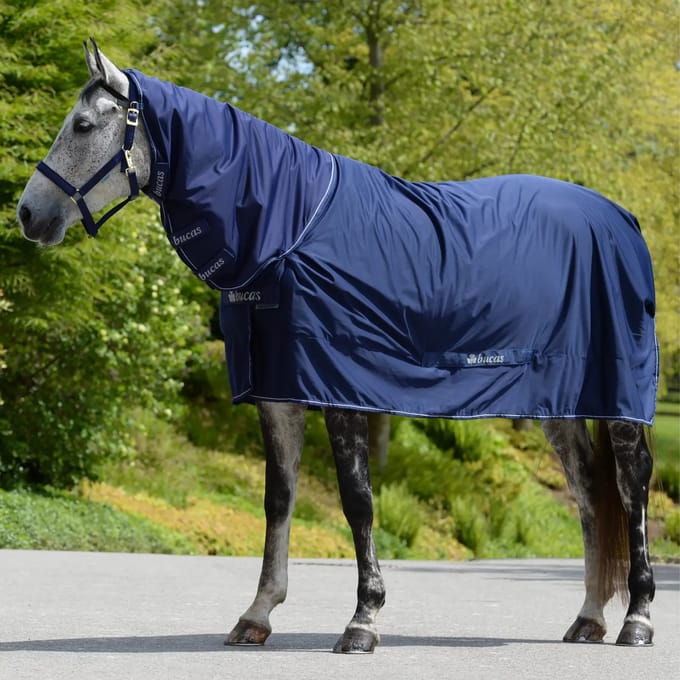Dek voor paard met halsbescherming Bucas Shamrock
