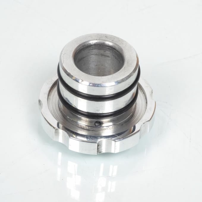 Tankdop Ø30mm druksluiting voor bromfiets Peugeot 103 alu met logo