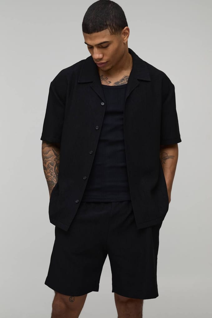 Oversized Shirt En Ontspannen Plissé Set Met Middellange Short | Black | Size Medium