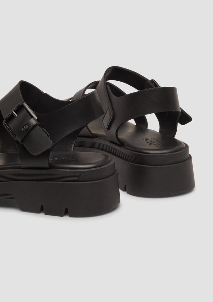 s.Oliver - female - Grote sandalen met lederlook