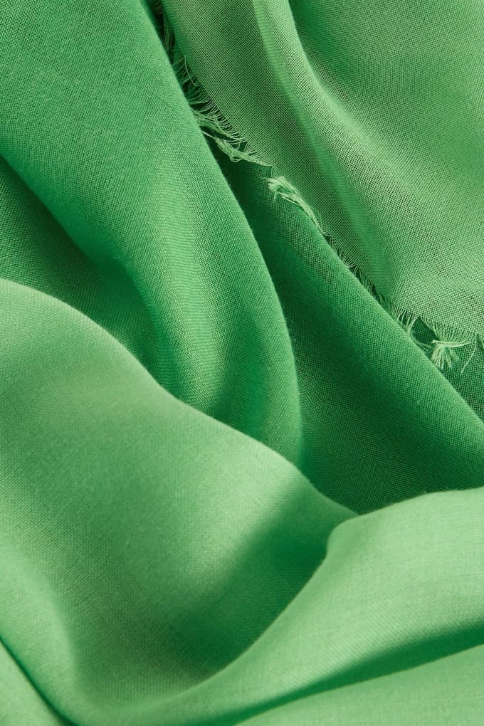 White Stuff Penny Plain Oversized Scarf Bright Green Taglia: OS | Sciarpe Outlet | Donna | Verde