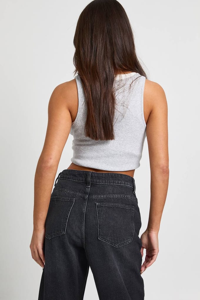 Dames Petite Boohoo Basics Hoge Taille Mom Jeans | Washed Black | Maat: 6/28L