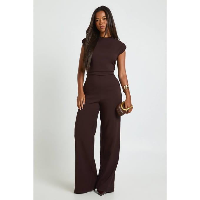 boohoo Dames Jumpsuit met Gerimpelde Taille en Wijde Pijpen | Chocoladebruin | Maat: 44