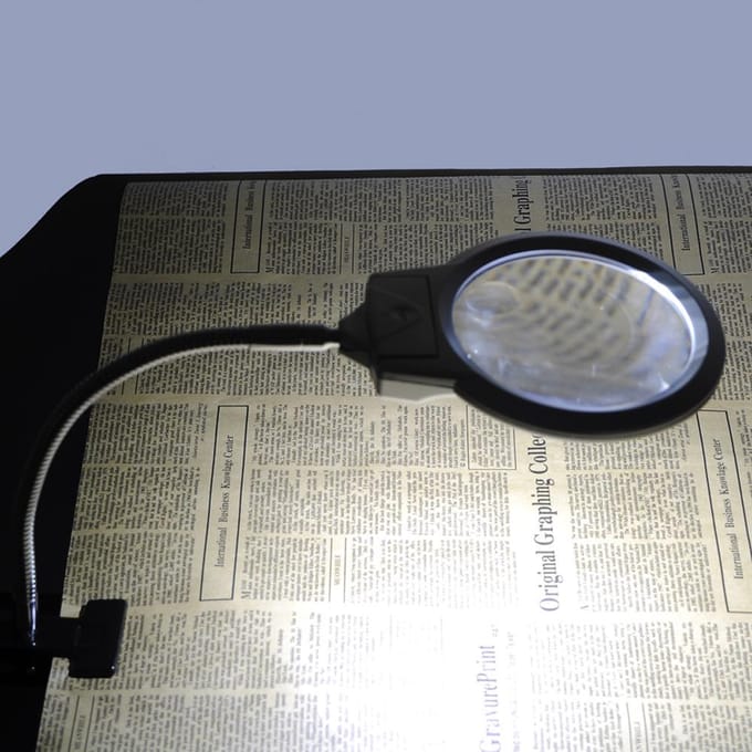 Lupe Schreibtischlampe Helle LED-verlichting Schwanenhalslupe met Klemme veelkleurig