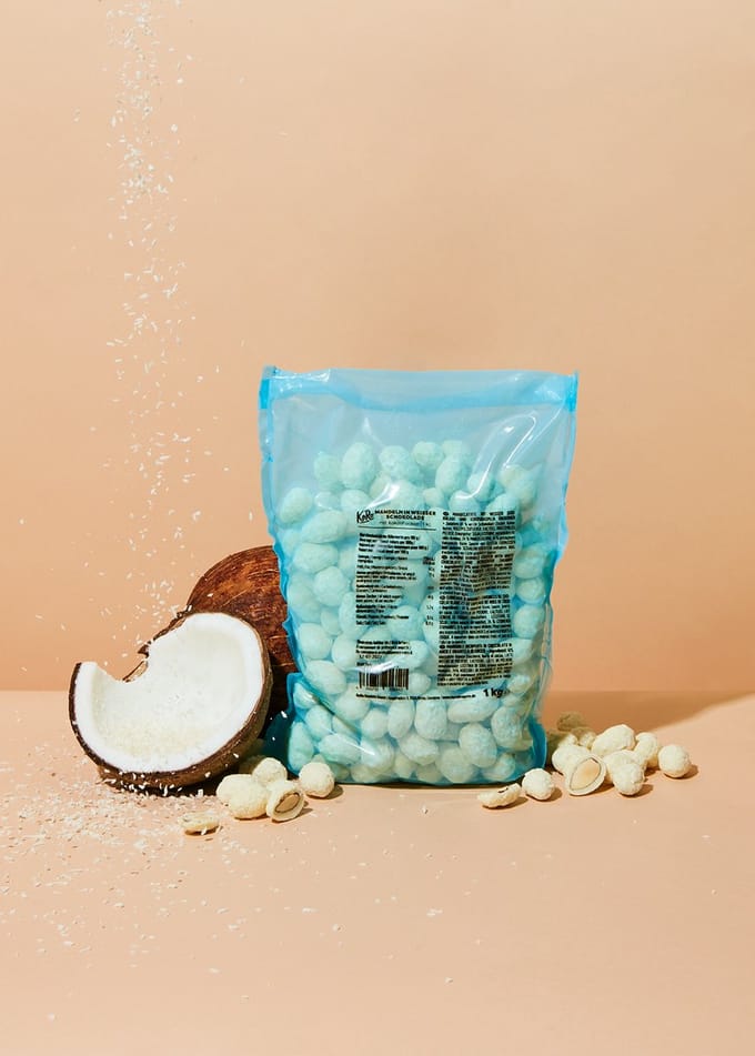 KoRo | Amandelen met witte chocolade en kokosnoot 1 kg