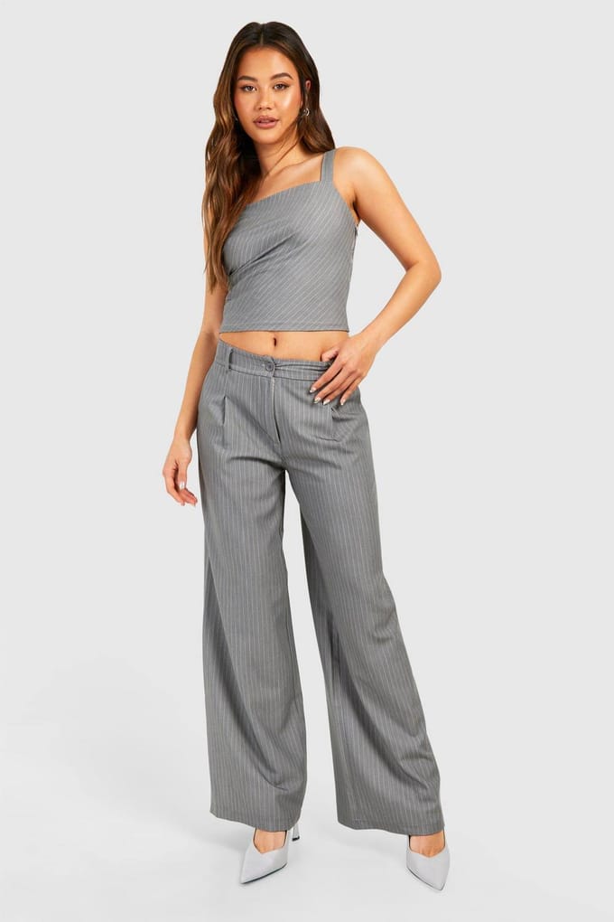 boohoo Dames Pinstripe Draped Schouder Top met Vierkante Hals | Grijs | Maat: 42