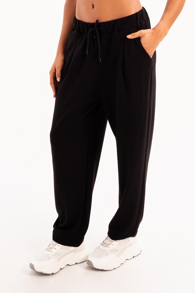 JUSTEVER Oversized Fit Elastische Taille Zakken Relaxte Pasvorm Zwarte Dames Joggingbroek - Flex