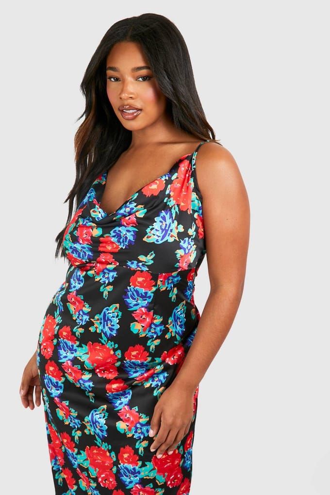 boohoo Dames Plus Floraal Bedrukte Satijn Maxi Jurk | Zwart | Maat: 56