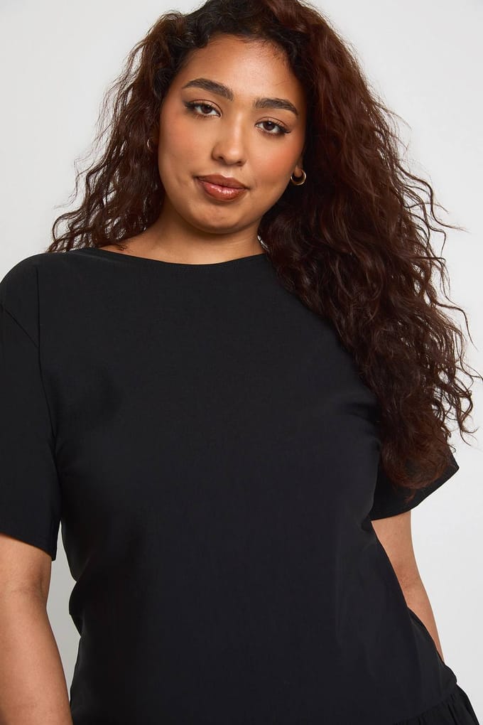 boohoo Dames Plus Pofbal Droppende Zoom Mini-Jurk | Zwart | Maat: 44