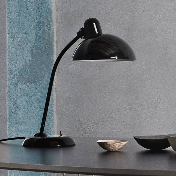 Fritz Hansen - Kaiser Idell 6556-T - Tafellamp - zwart