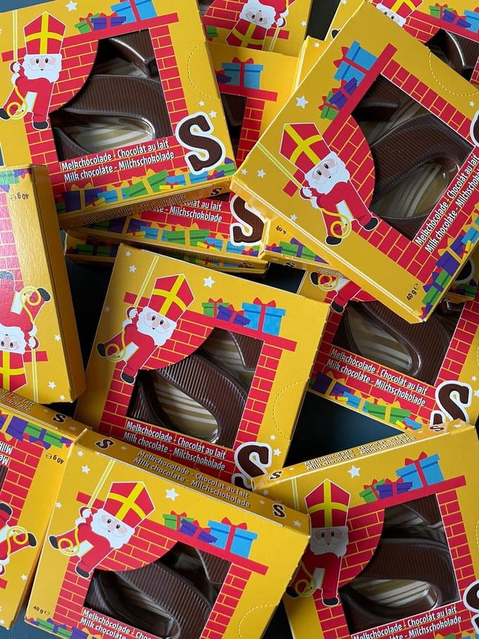 Hamlet - 12 stuks chocoladeletter - melk chocolade - choco letter - sinterklaas letter
