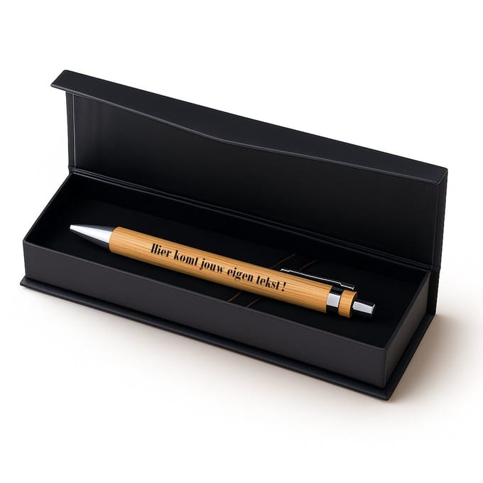Bamboe balpen (met naam) in luxe giftbox - Lasergegraveerd - Hout - (zwarte inkt)